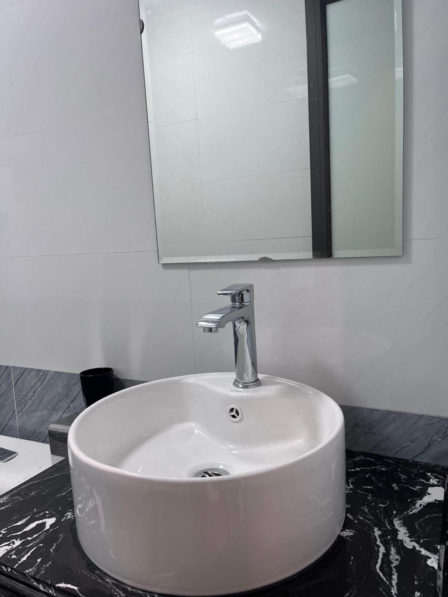 Khang Hotel Phủ Từ Sơn Oda fotoğraf